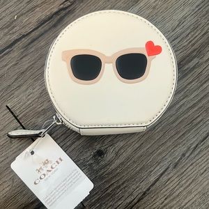 NWT Coach chewing gum round coin case